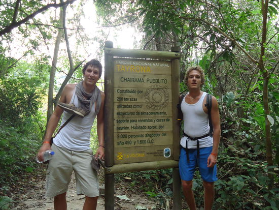 Erschoepft kamen wir in der verlorenen Stadt an!