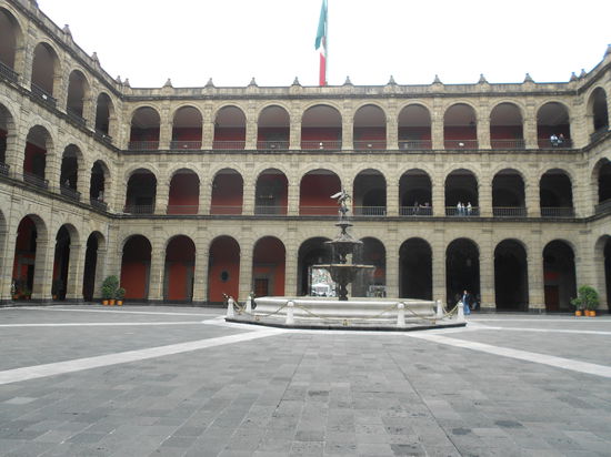 Praesidentenpalast am Zocalo!