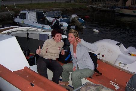 Mit dem "Wassertaxi" zu unserem Hostel Stanley Island