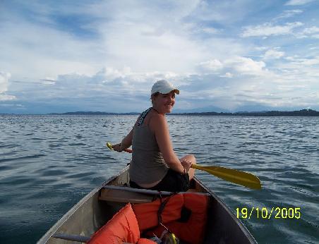 Icke und im Hintergrund das Mainland von Panama