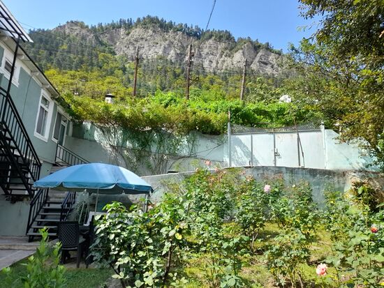 Guest House Green Rose