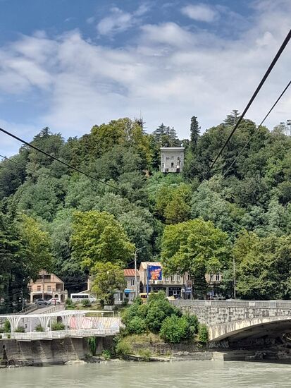 Blick zur oberen Seilbahnstation