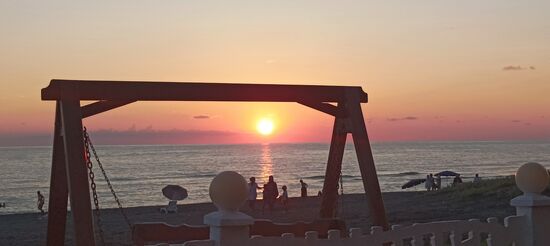 Sonnenuntergang am "Sea Line"