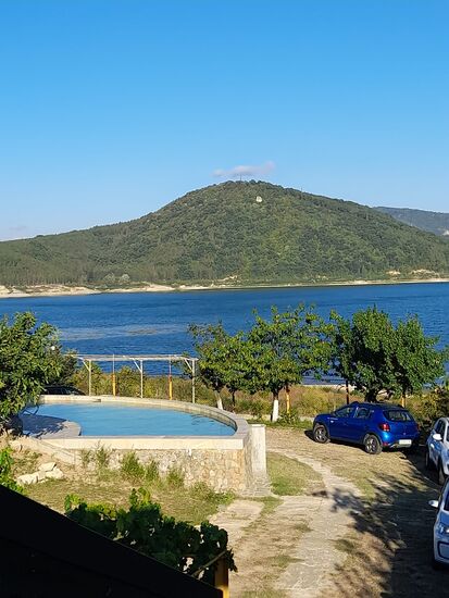 Blick zum Stausee Tsarevo