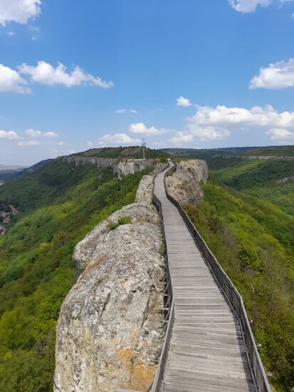 Holzbrücke auf der Festung Ovech
