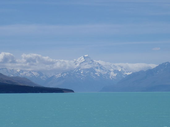 Lake Pukaki und im Hintergrund Mount Cook mit über 3700m