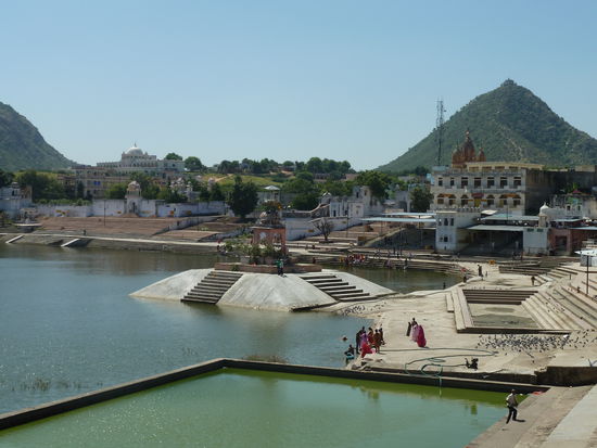 Ghats in Pushkar