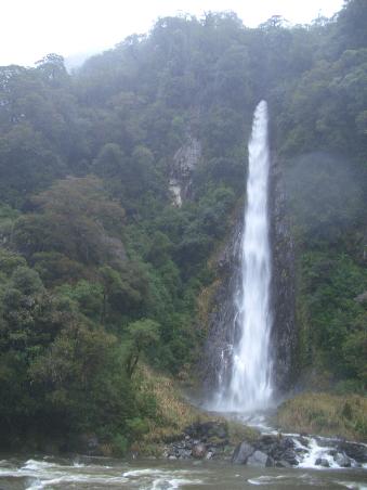 Regen bei den Thunder Creek Falls