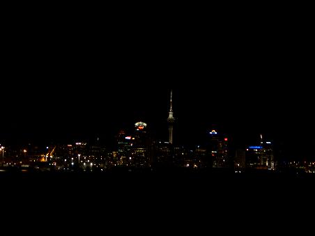 Skyline bei Nacht