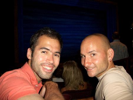 Andi und Daniel kurz vorm Beginn des Mamma Mia Musicals