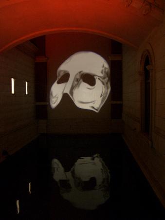 Das Phantom an der Haeuserfront des Venetian