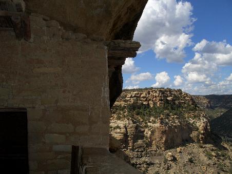 Blick von den Cliff Dwellings ins Tal.