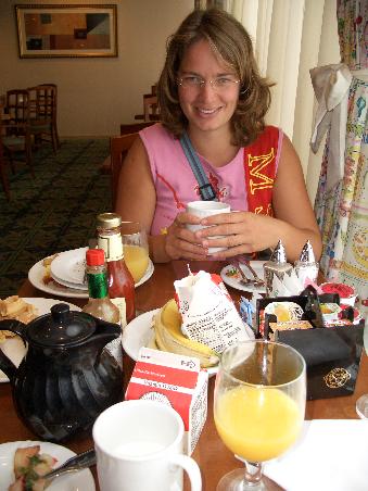 Beim Brunch im Holiday Inn