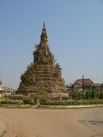 That Dam: ein altes Khmer-Relikt mitten in der Stadt