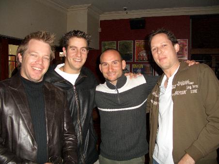 Die Maennerrunde: Cameron, Scott, Daniel und Oliver