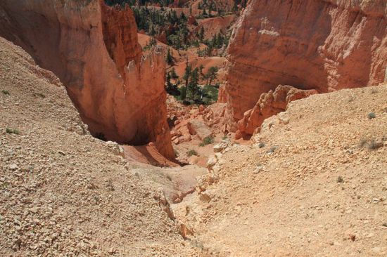 Blick nach unten vom Trail aus.