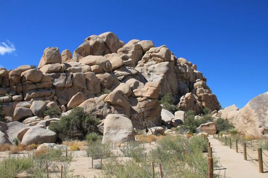 Hier sind wir im Hidden Valley - es dauerte ein bisschen bis wir es gefunden haben - den Namen verstecktes Tal hat es somit zurecht.