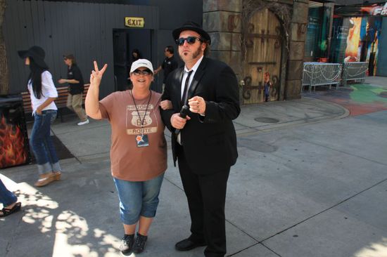 Später trafen wir im Park nochmal auf die Blues Brothers - da war aber dann auch direkt ein Foto fällig, was die Beiden auch gerne mitgemacht haben.