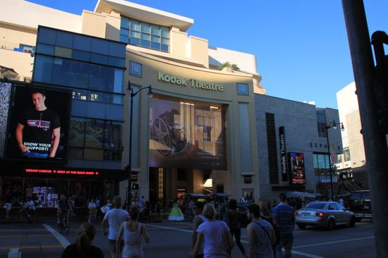 Und nebendran das Kodak Theatre - hier werden einmal im Jahr die Oscars verliehen.