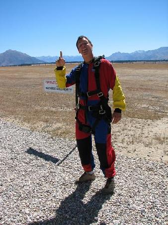 Mario im Skydive Dress