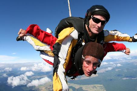Irgendwo in den 60 Sekunden Free Fall....