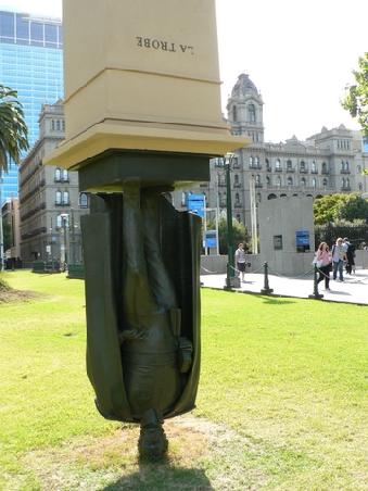 La Trobe - Monument