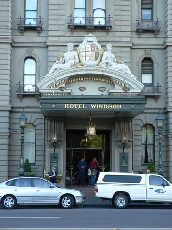 Windsor Hotel (erbaut 1883 vom selben Architekt, wie bei der Royal Arcade)