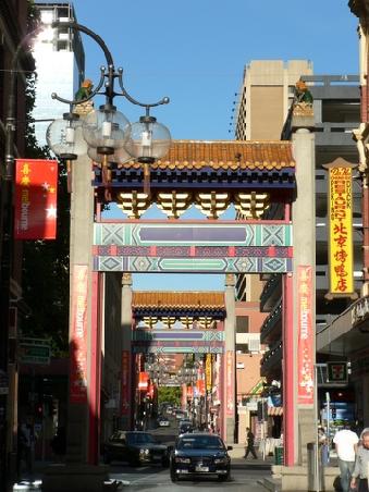 nochmal ein China Gate (links davon ist mein derzeitiges Hostel)