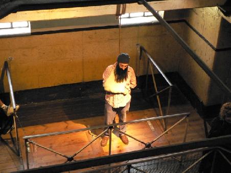 Der Gefangene Ned Kelly auf der Falltuer