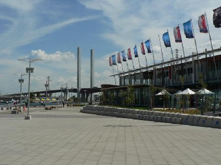 Docklands mit der Bruecke