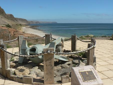 Mahnmal der HMAS Hobart, die am Yankalilla Bay auf Grund gelaufen