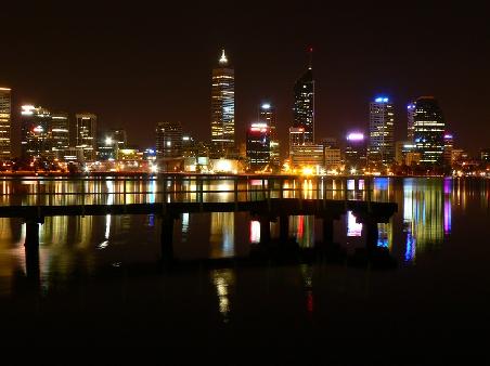 Perth bei Nacht