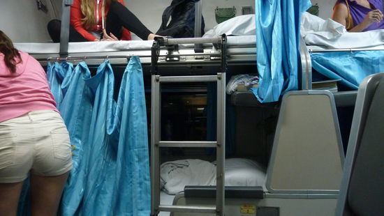 so siehtdas Schlafabteil aus. Simpel aber super geloest