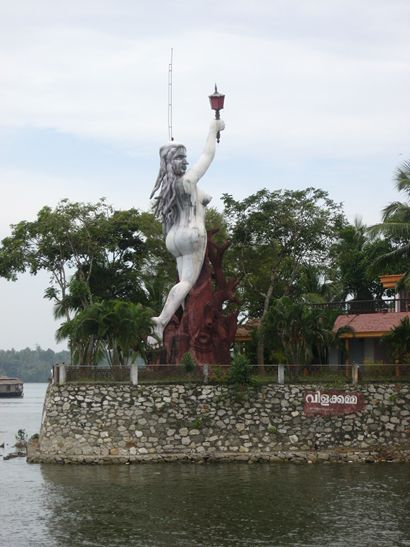 Interessante Statuen...
