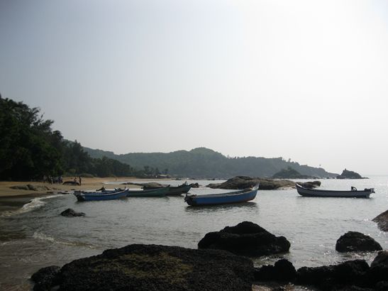 Fischerboote am Om Beach.