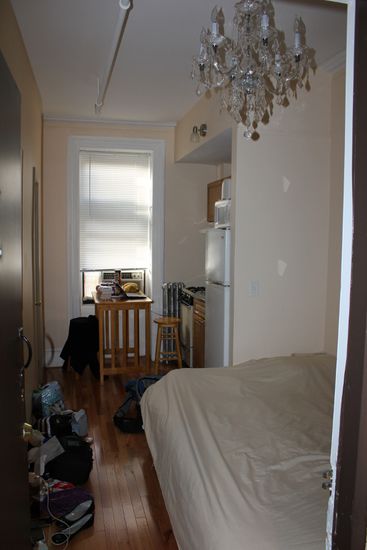 Unsere Küche mit Klappcouch 