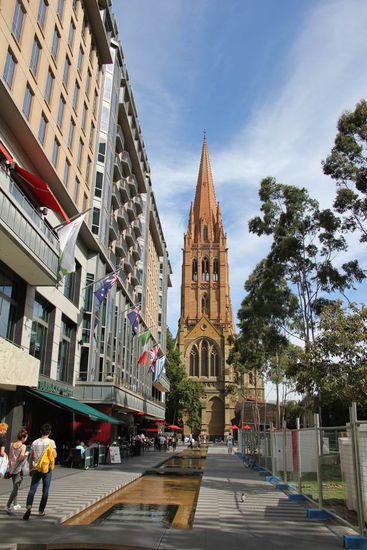 gerade durch die St. Paul´s Cathedral