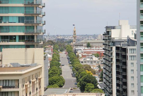 Blick auf die andere Seite, vom Schrein aus