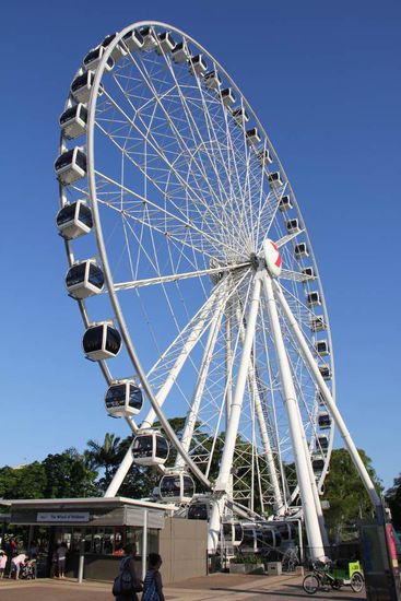 Wheel of Brisbane, die dunkle Gondel bei ca. 8h ist die VIP Gondel...