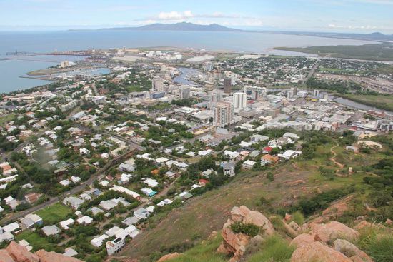 In der Mitte der Hafen