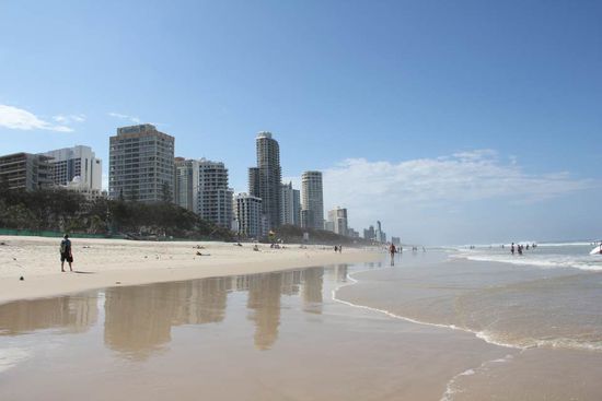 ... Surfers Paradise