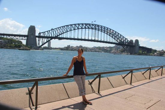 Ich vor der Sydney Habour Bridge
