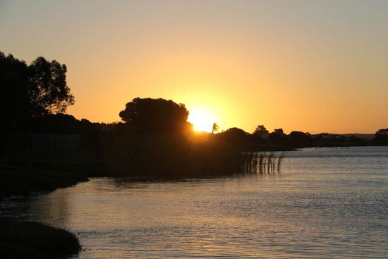 Sunset am Lake Albert