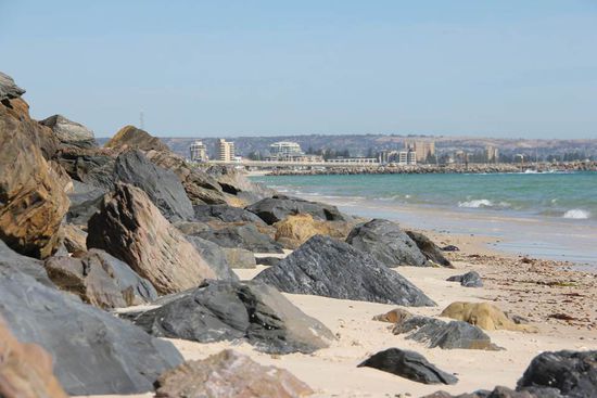 und ein paar Steinchen