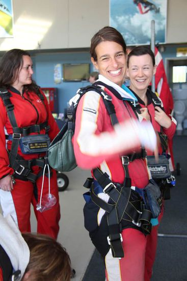 angezogen bin ich ja jetzt schonmal