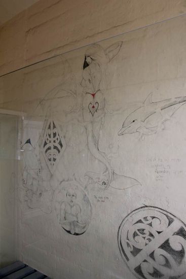 bemalte Wände aus der realen Knastizeit