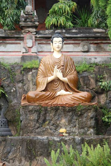 Wir haben das mit der Sitzhaltung mal probiert... Es sah nicht ganz so aus, wie im Original 