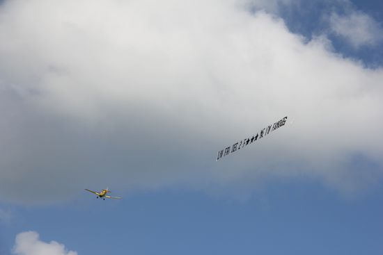 Das nenn ich mal Werbung! "LIV FRI Dec 2 F*** ME I´M Famous"