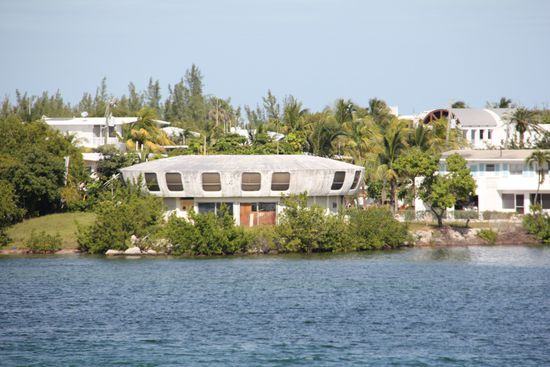 Ein "Ufo" mitten im Wasser.