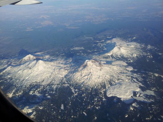 Berge aus der Luft... irgendwo auf dem Weg nach Seattle